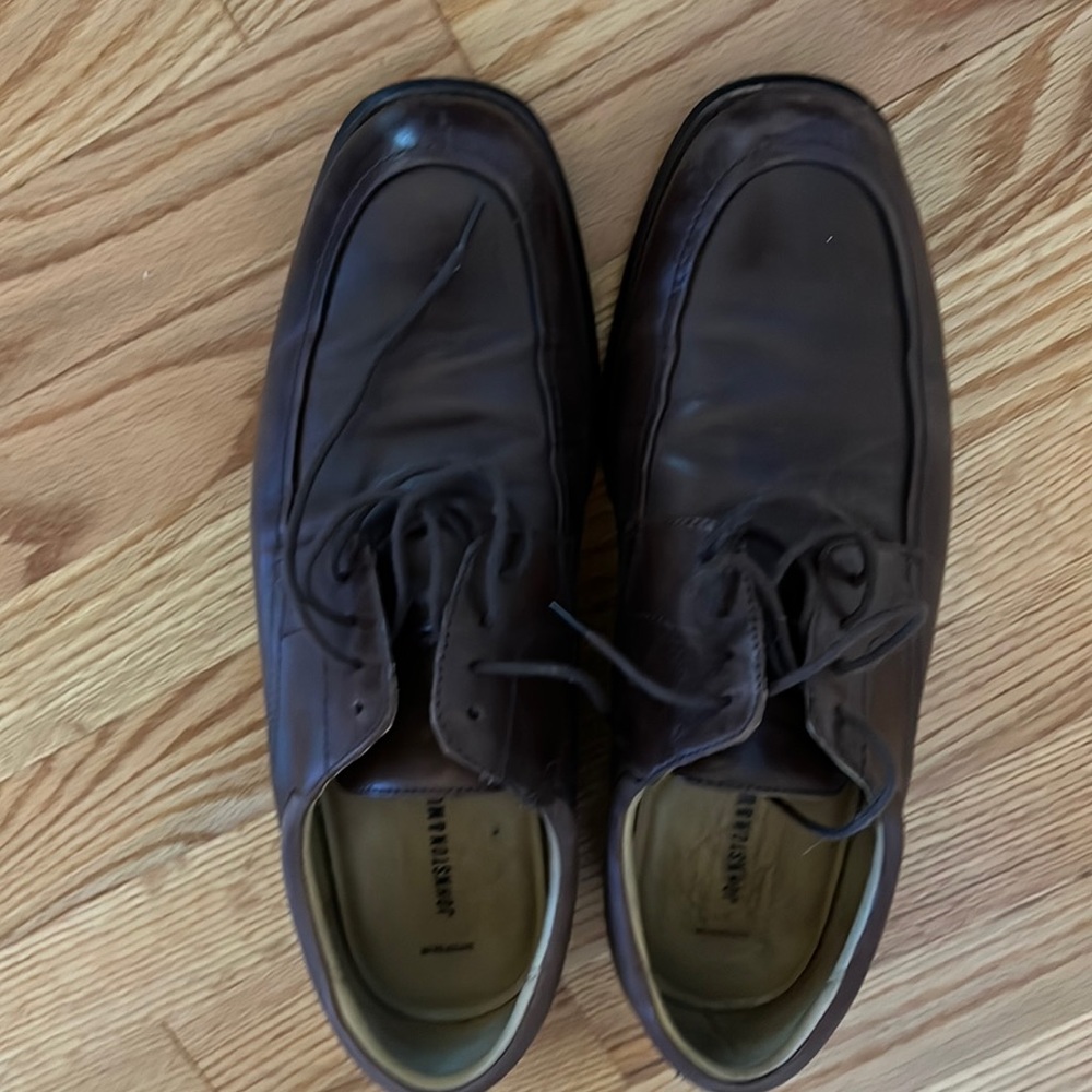 Johnston & Murphy size 12 brown men’s dress shoes